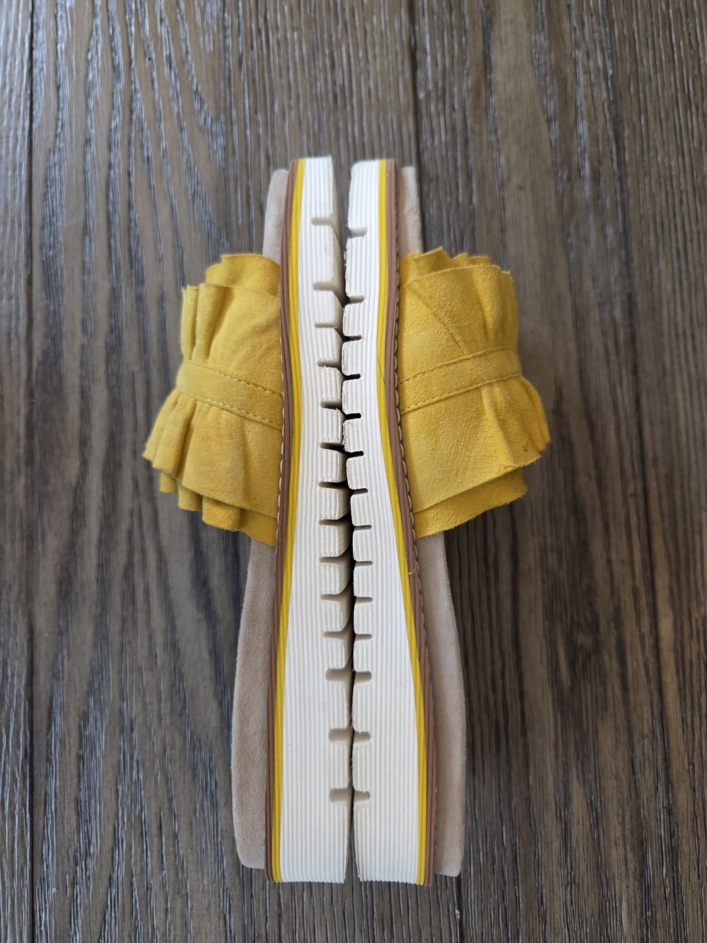 Ara Keyes Ruffled Suede Slide Sandals Yellow Comfort Size 37 EU | US 6.5 - Picture 4 of 6